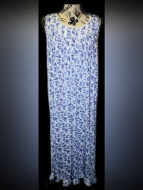 1 EILEEN WEST Nightgown